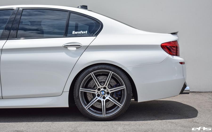 Детали экстерьера BMW M5 Alpine White by H&R and EAS 2017 года  (фото 4 из 20)